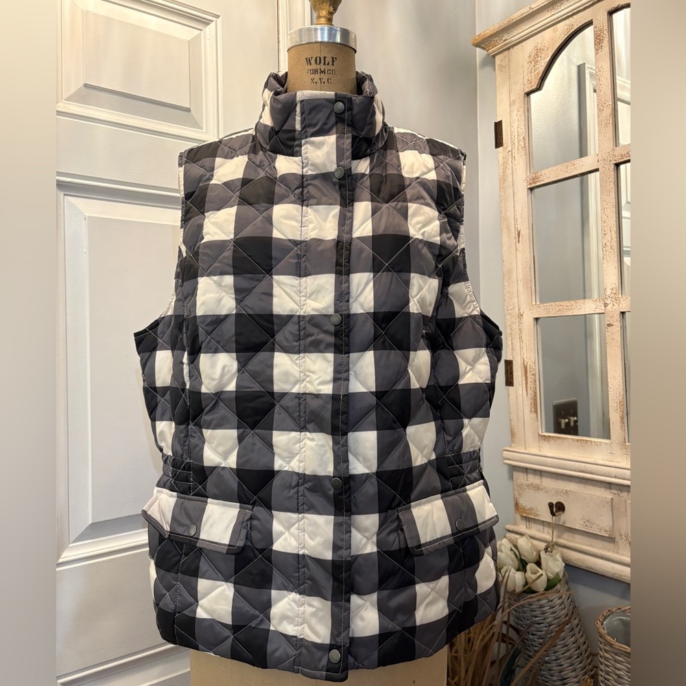 Talbots Women’s Black and White Gingham‎ Quilted Puffer Vest XL Warm BaseLayer